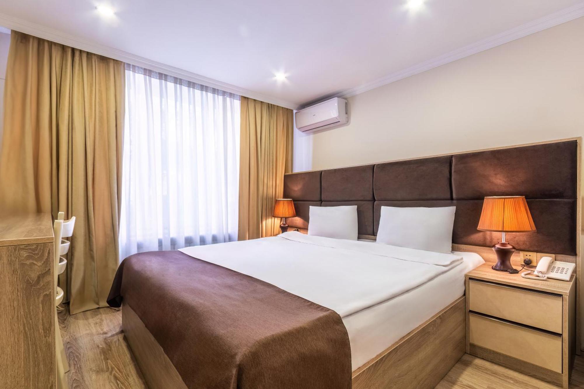Deluxe City Hotel Baku Exteriör bild