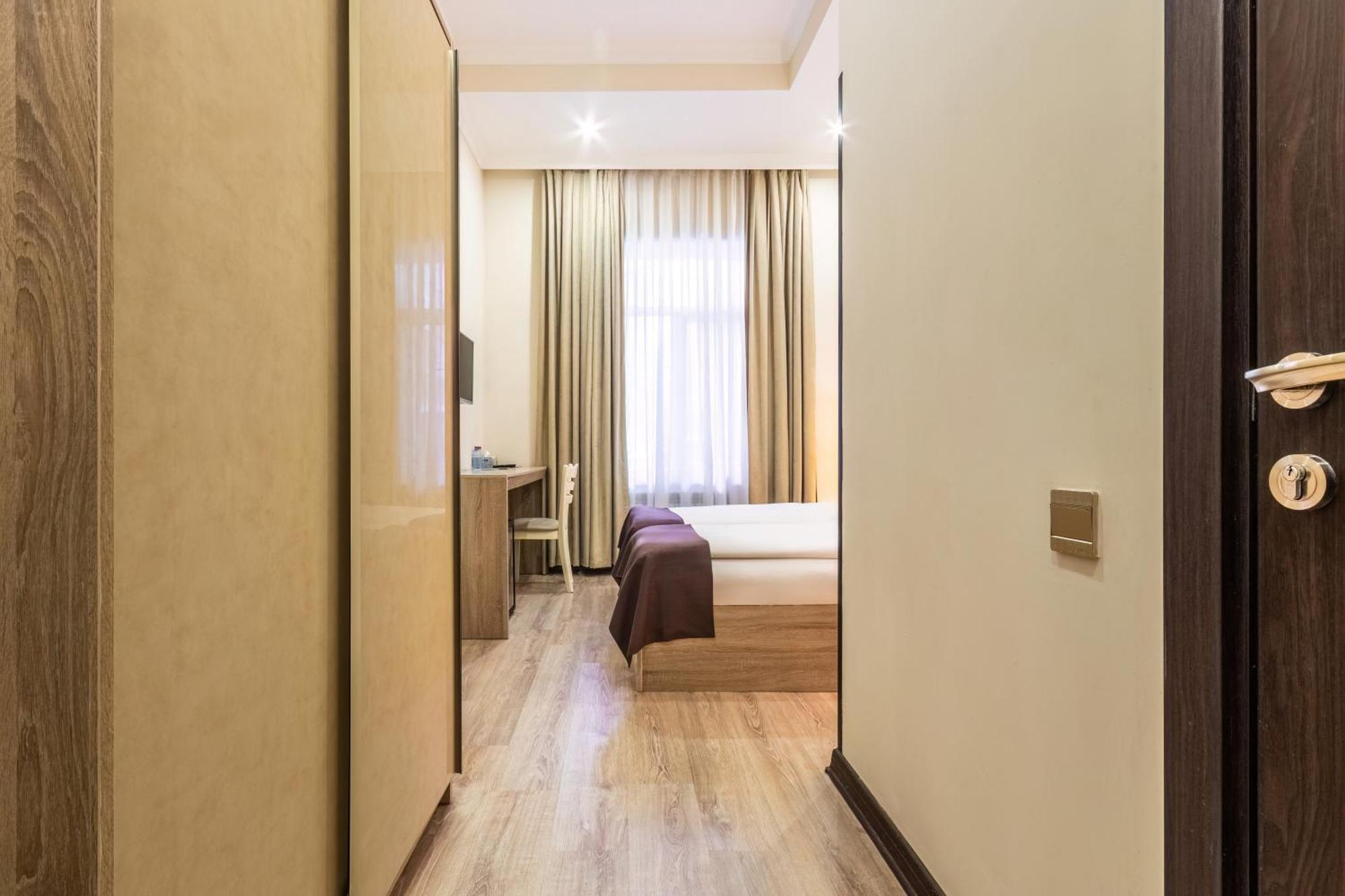 Deluxe City Hotel Baku Exteriör bild