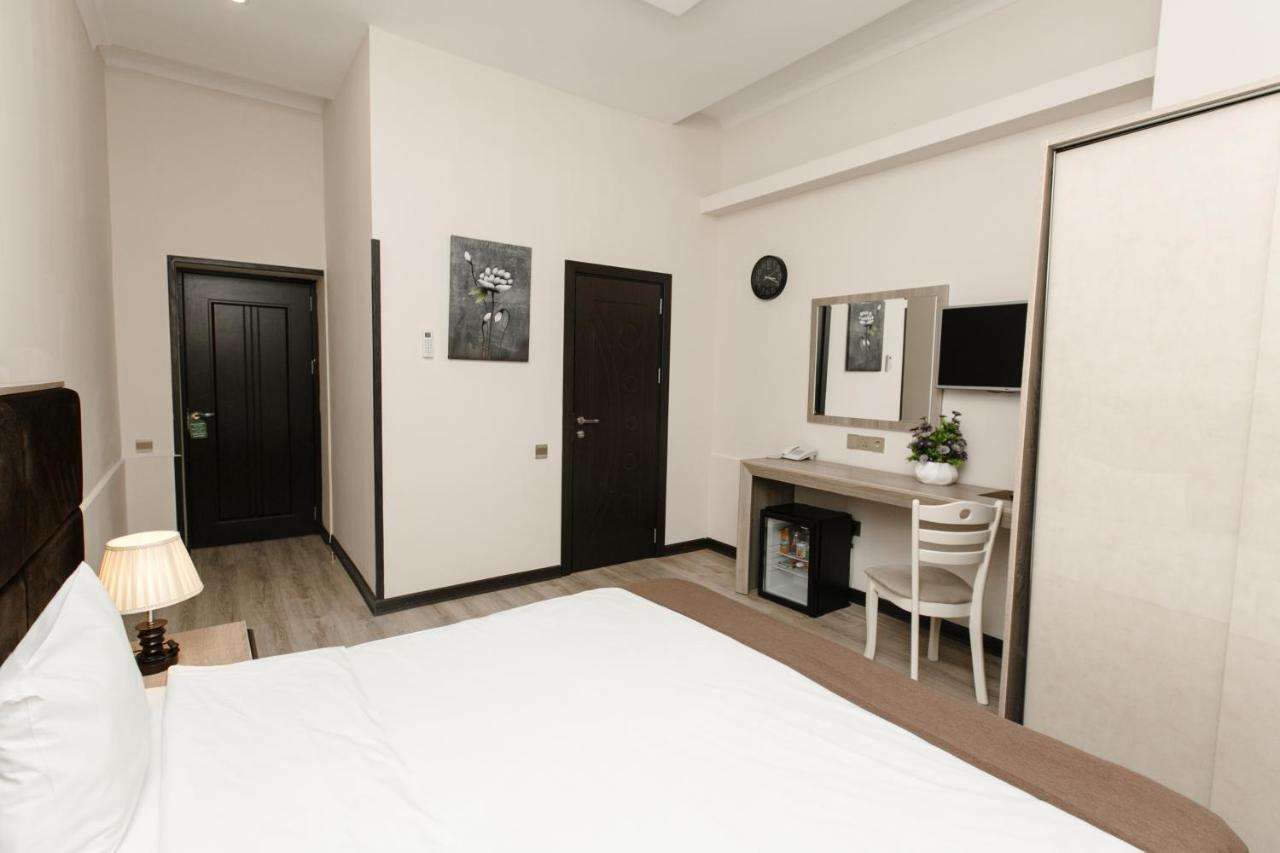 Deluxe City Hotel Baku Exteriör bild