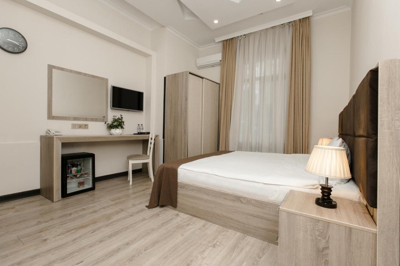 Deluxe City Hotel Baku Exteriör bild
