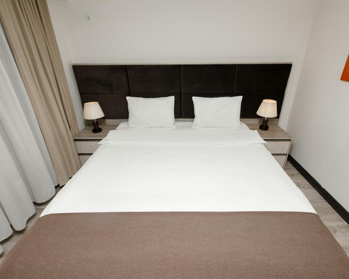 Deluxe City Hotel Baku Exteriör bild