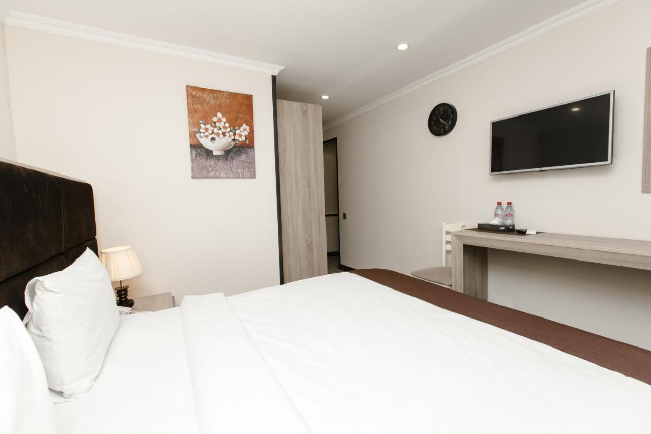 Deluxe City Hotel Baku Exteriör bild